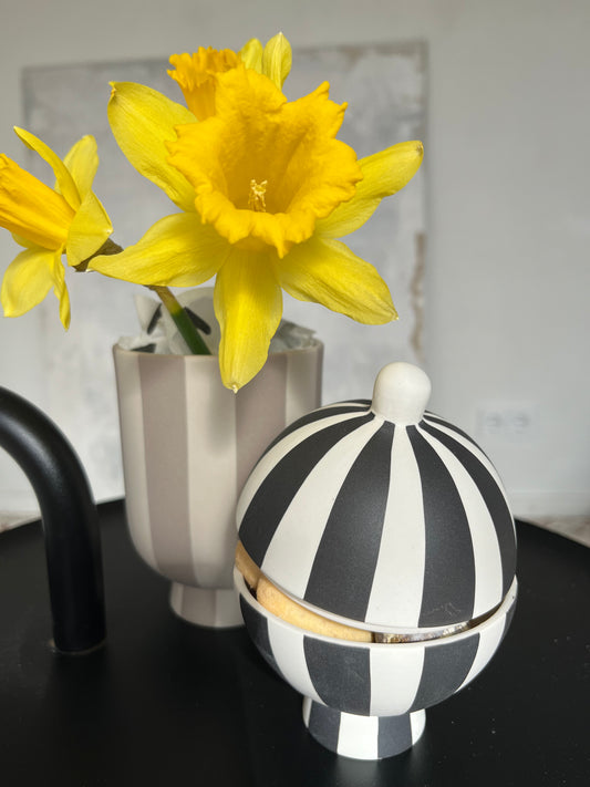 Toppu Bonbonniere OyOy Schwarz/Weiß