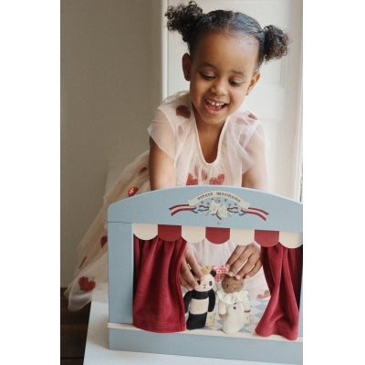 Teatrino in legno con sipario in velluto