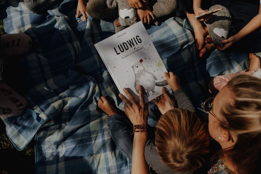 Bundle Ludwig Glücksohr book with cuddly beaver