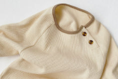 Strampler Milk & Mocha Cremé