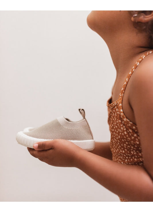 Strandschuhe Sandfarben “Mocs”