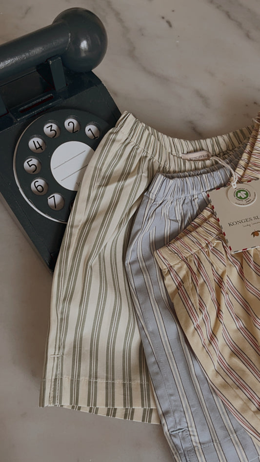 Mood Luftige gestreifte Shorts Azur von Konges Slojd