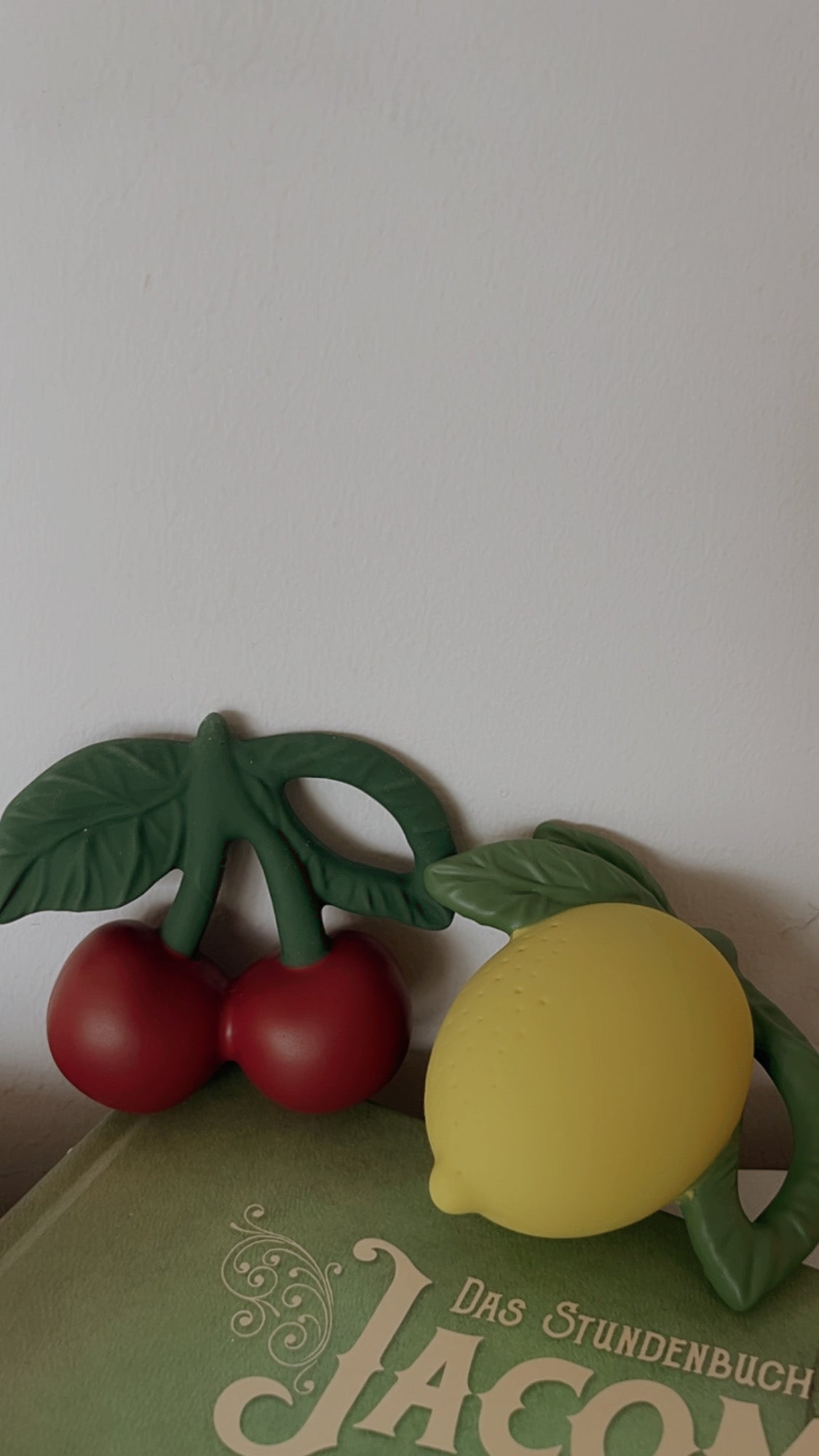 Cherry Teether Kautschuk Spielzeug 🍒