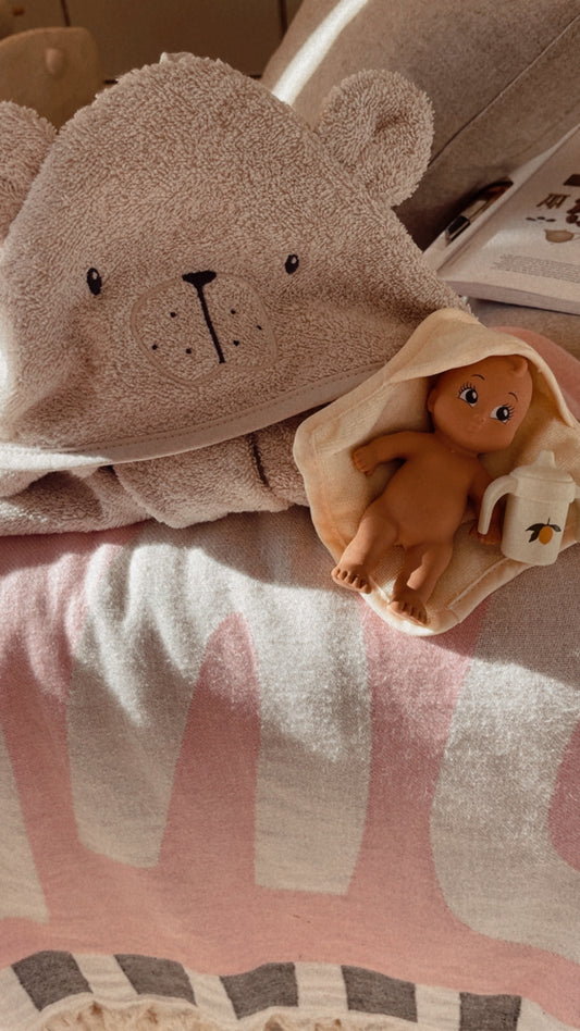 Mood Badepuppe Niko Konges Slojd mit Badetuch Geschenkset Baby