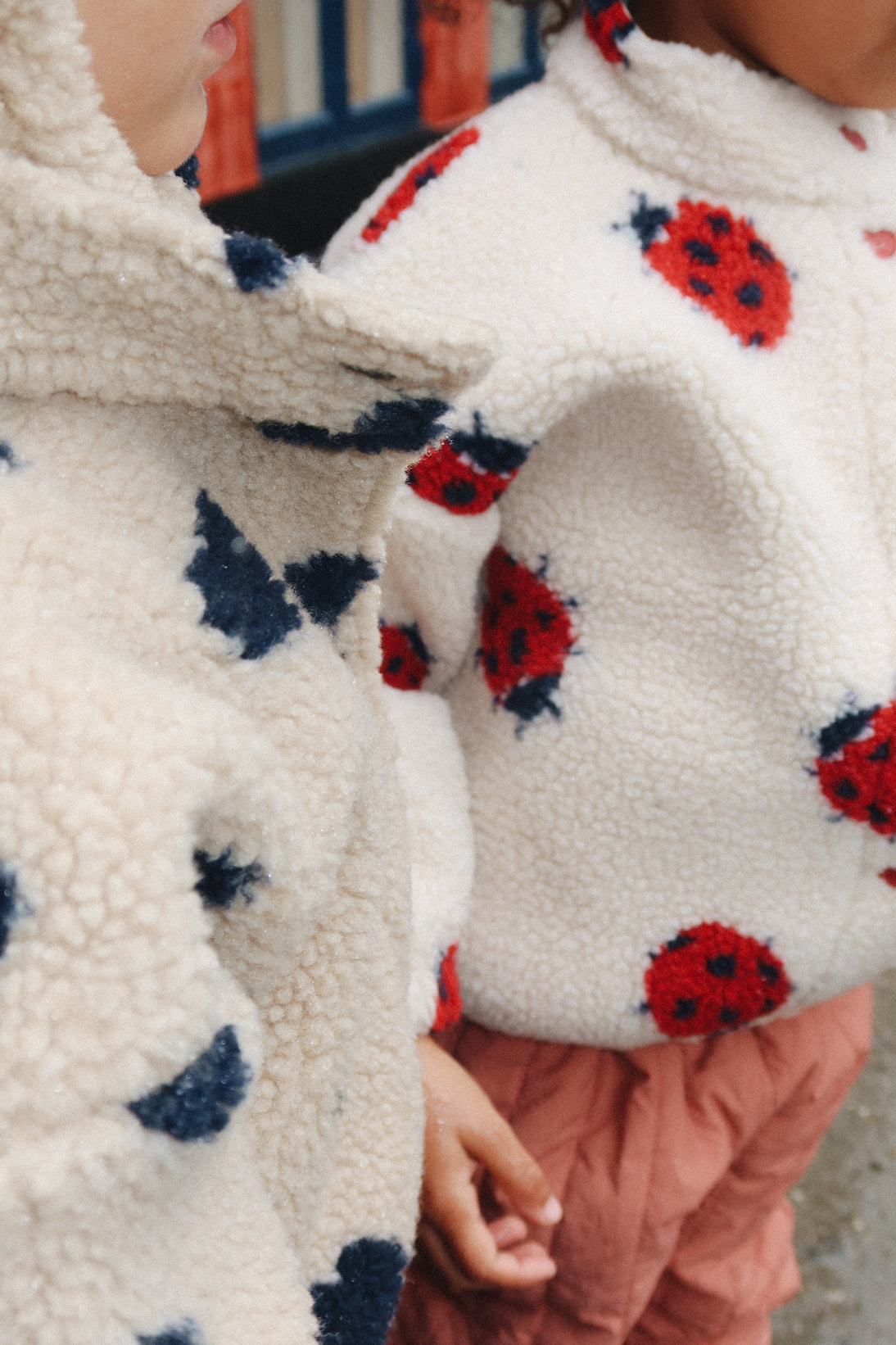 Jody Mittens Ladybug Sand 🐞