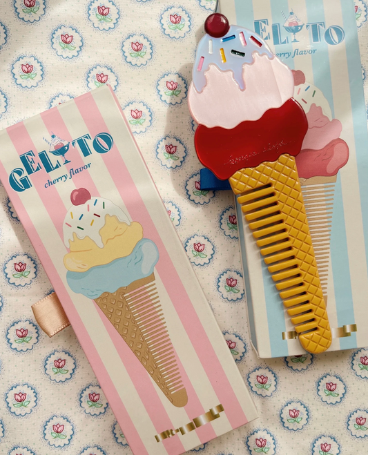 Lifestyle Shoot vom Kamm aus Acetat Ice Cream Comb in zwei Farbwegen