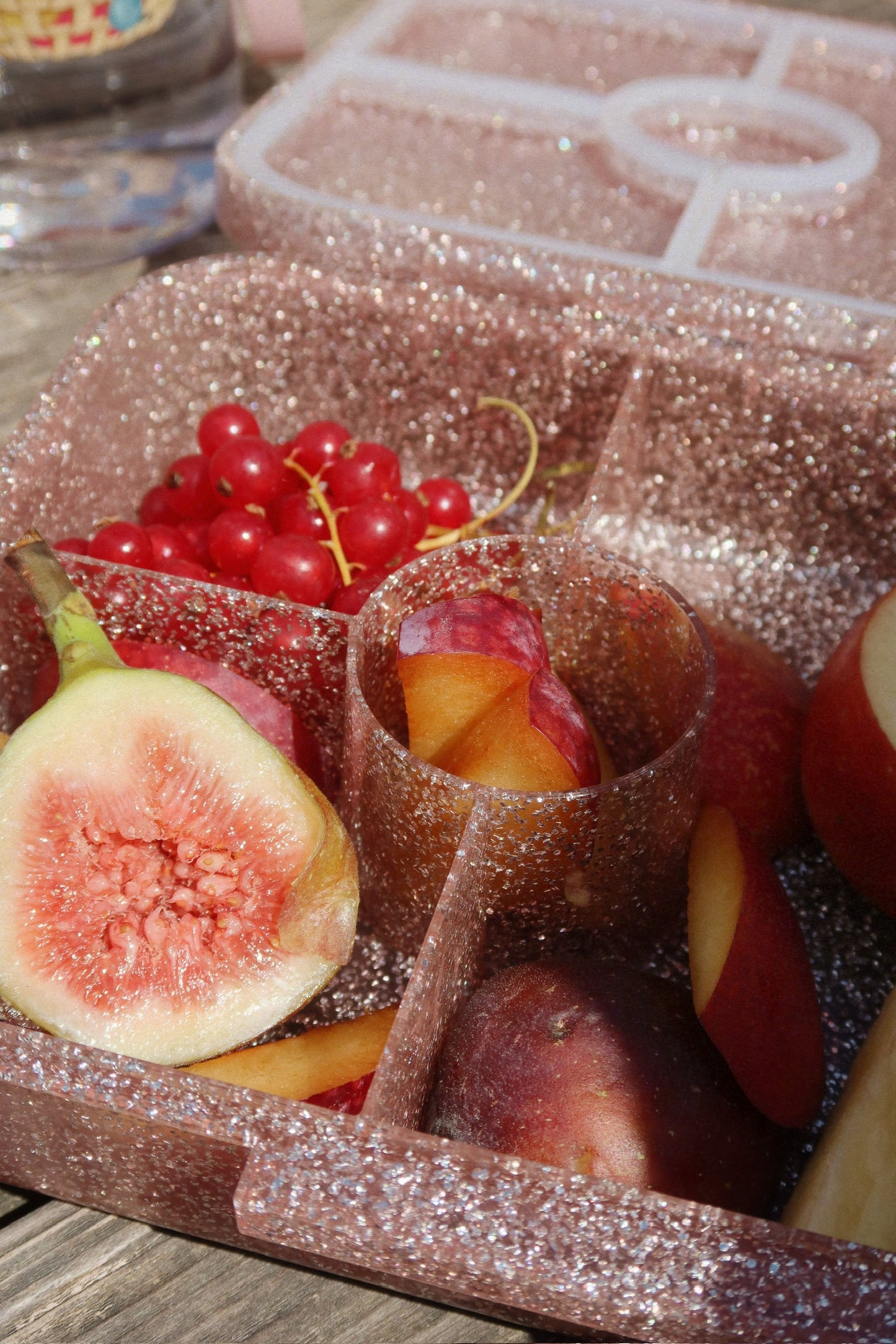 Lifestyle Bild Bento Box mit Obst Tritan mit Glitzer