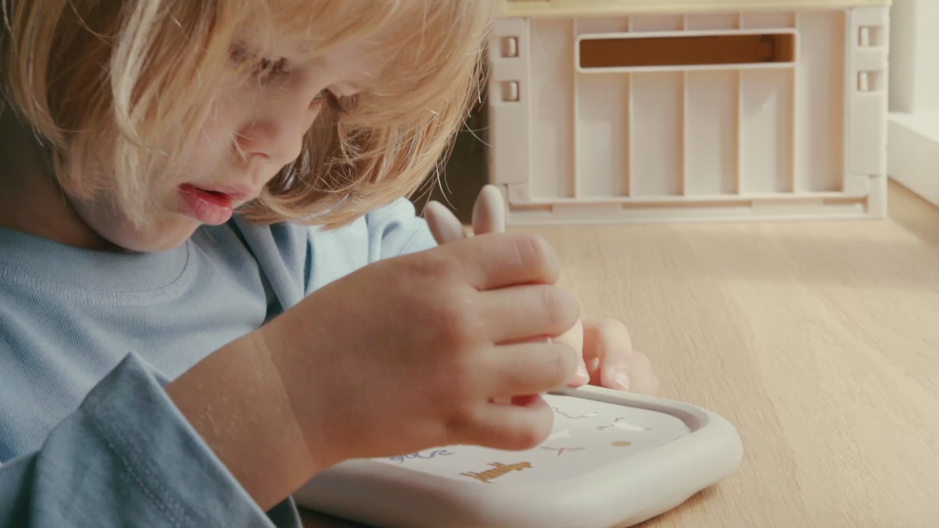 Video zum Activity Board Archie